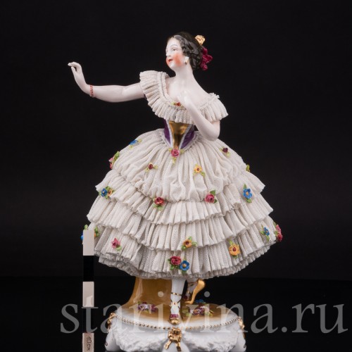 Фарфоровая статуэтка Танцующая девушка, кружевная, Ernst Bohne Sohne, Германия, нач. 20 века.