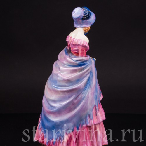 Статуэтка девушки из фарфора Викторианская леди, Royal Doulton, Великобритания, 1925-27 гг.