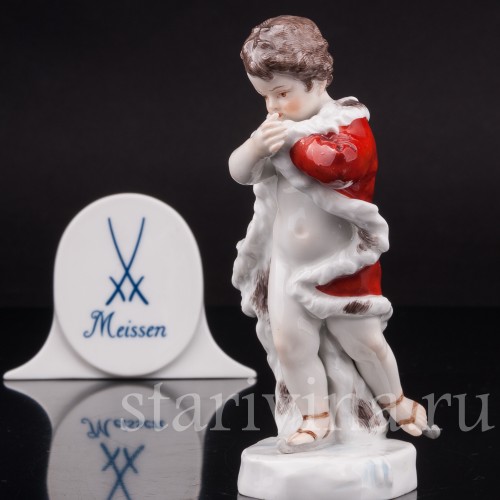 Статуэтка путти из фарфора Аллегория зимы, Meissen, Германия, сер. 19 - нач. 20 вв.
