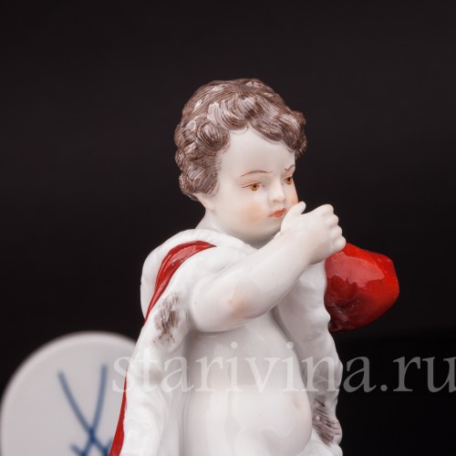 Статуэтка путти из фарфора Аллегория зимы, Meissen, Германия, сер. 19 - нач. 20 вв.