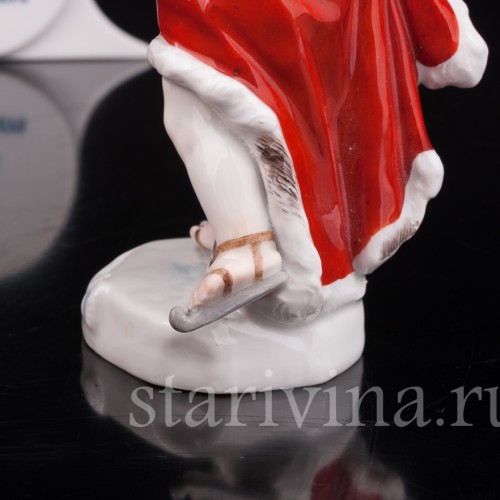 Статуэтка путти из фарфора Аллегория зимы, Meissen, Германия, сер. 19 - нач. 20 вв.
