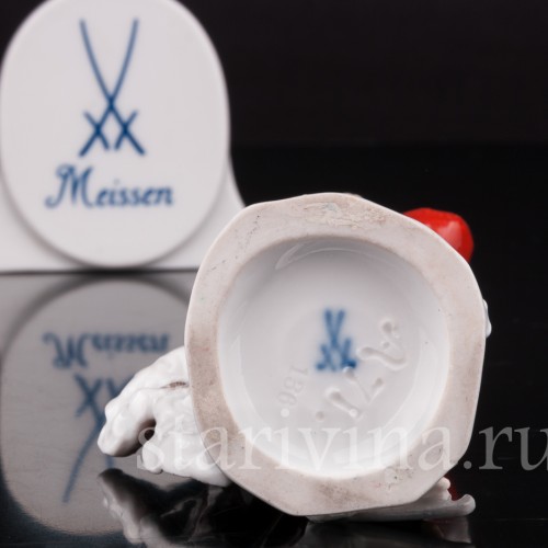 Статуэтка путти из фарфора Аллегория зимы, Meissen, Германия, сер. 19 - нач. 20 вв.