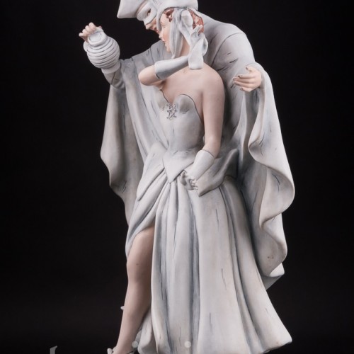 Фарфоровая статуэтка На карнавале, Royal Dux, Чехия.