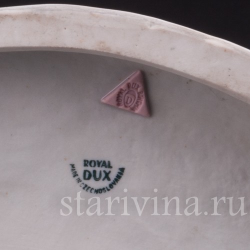 Фарфоровая статуэтка На карнавале, Royal Dux, Чехия.