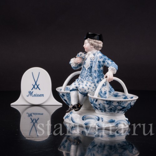 Фарфоровая статуэтка Мальчик с корзинами, Meissen, Германия, сер.19 - нач. 20 вв.