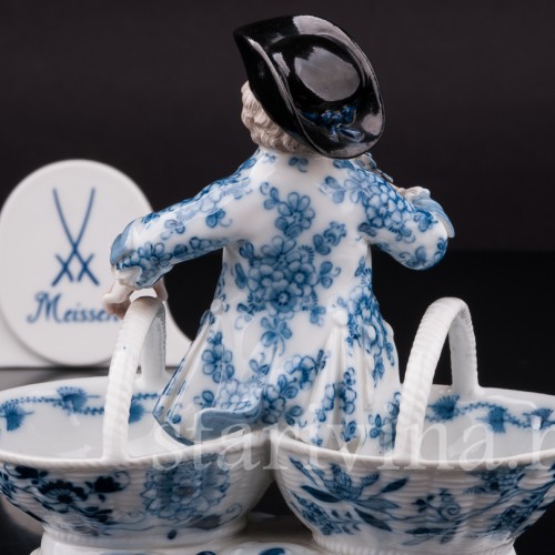 Фарфоровая статуэтка Мальчик с корзинами, Meissen, Германия, сер.19 - нач. 20 вв.