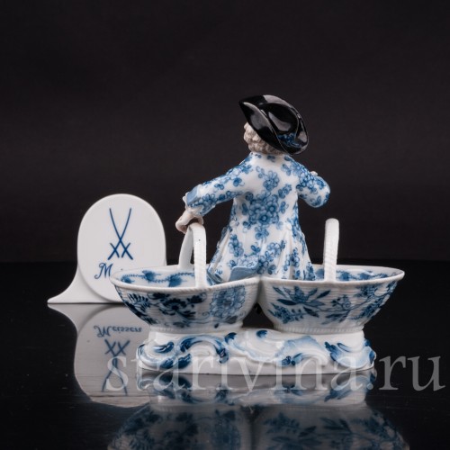 Фарфоровая статуэтка Мальчик с корзинами, Meissen, Германия, сер.19 - нач. 20 вв.