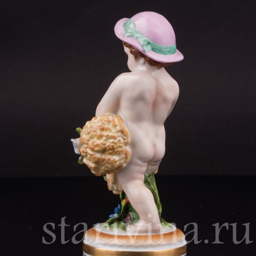 Фигурка из фарфора Аллегория лета, путти со снопом, Muller & Co, Германия, перв. пол. 20 в.