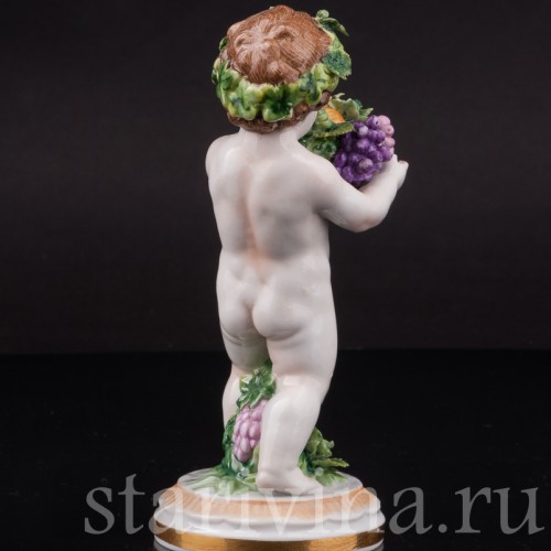 Фигурка из фарфора Аллегория осени, путти с виноградом, Muller & Co, Германия, перв. пол. 20 в.