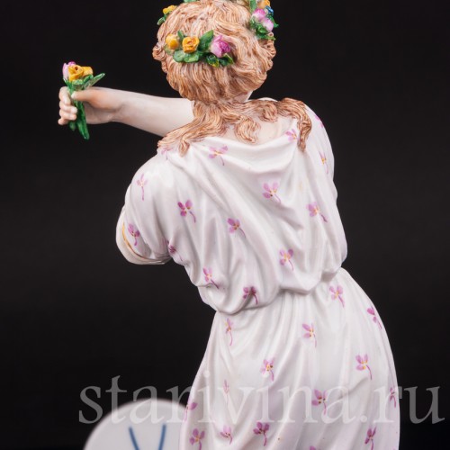 Фарфоровая статуэтка Гора, одна из дочерей Зевса и Фемиды, Meissen, Германия, пер. пол. 19 в.