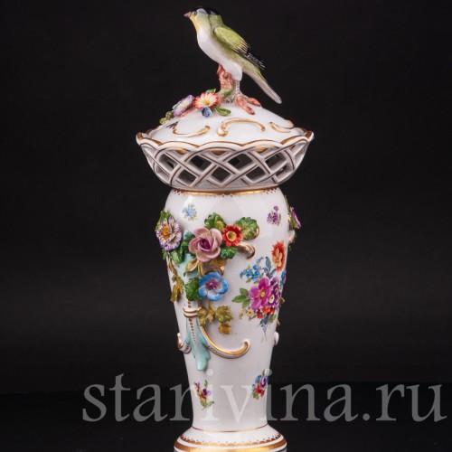 Декоративная фарфоровая Ваза с птичкой, Volkstedt, Германия, 19 в.