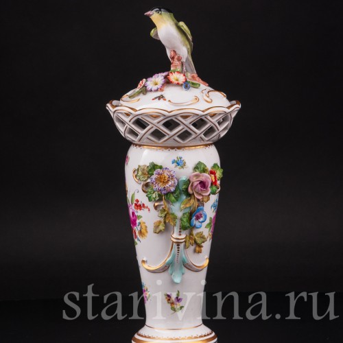 Декоративная фарфоровая Ваза с птичкой, Volkstedt, Германия, 19 в.