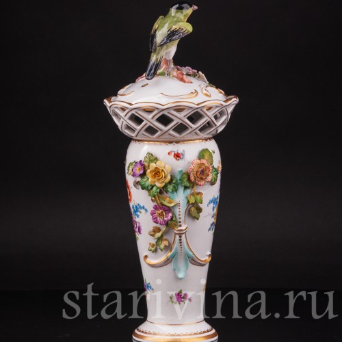 Декоративная фарфоровая Ваза с птичкой, Volkstedt, Германия, 19 в.