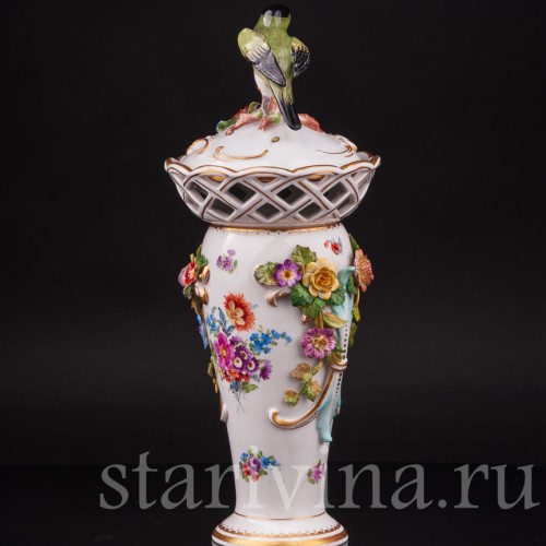 Декоративная фарфоровая Ваза с птичкой, Volkstedt, Германия, 19 в.