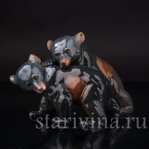 Статуэтка из фарфора Играющие медвежата, Rosenthal, Германия, 1944 год.