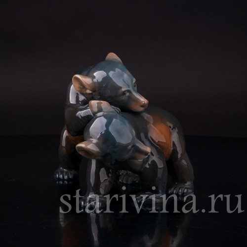 Статуэтка из фарфора Играющие медвежата, Rosenthal, Германия, 1944 год.