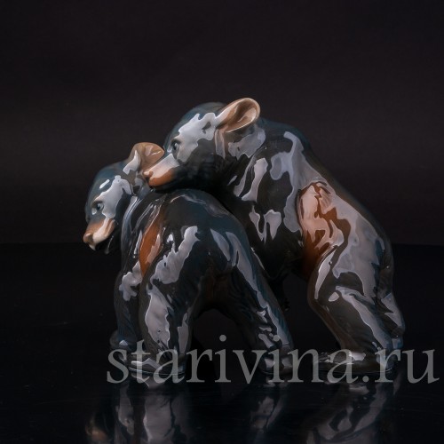 Статуэтка из фарфора Играющие медвежата, Rosenthal, Германия, 1944 год.