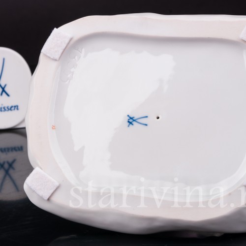 Фарфоровая статуэтка Малыш на подушке, Meissen, Германия, 1988 г.