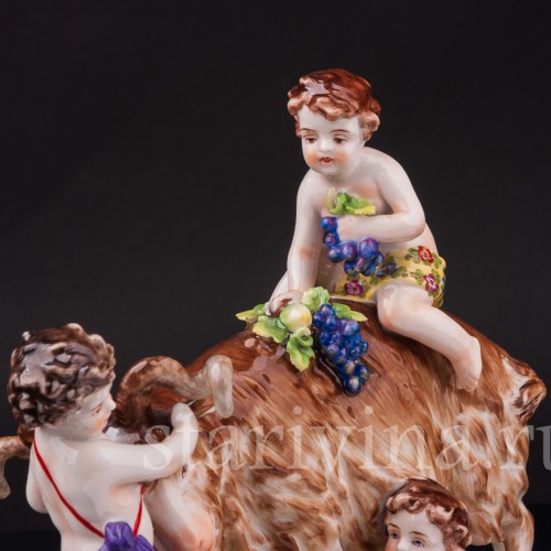 Фарфоровая статуэтка Путти, играющие с козлом Ernst Bohne Sohne, Германия, нач. 20 века.