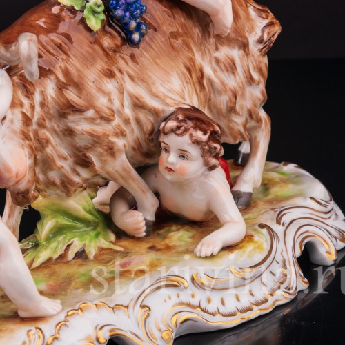 Фарфоровая статуэтка Путти, играющие с козлом Ernst Bohne Sohne, Германия, нач. 20 века.