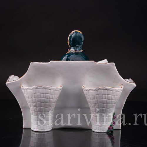 Статуэтка из фарфора Девушка с муфтой, Ernst Bohne Sohne, Германия, нач. 20 в.