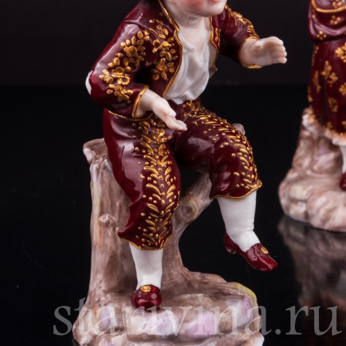 Парные фарфоровые статуэтки Танцующие дети, Volkstedt, Германия, кон. 19 в.