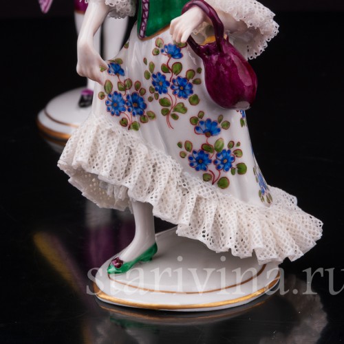 Фарфоровые статуэтки Галантая пара, кружевная, Volkstedt, Германия, вт. пол. 20 в.