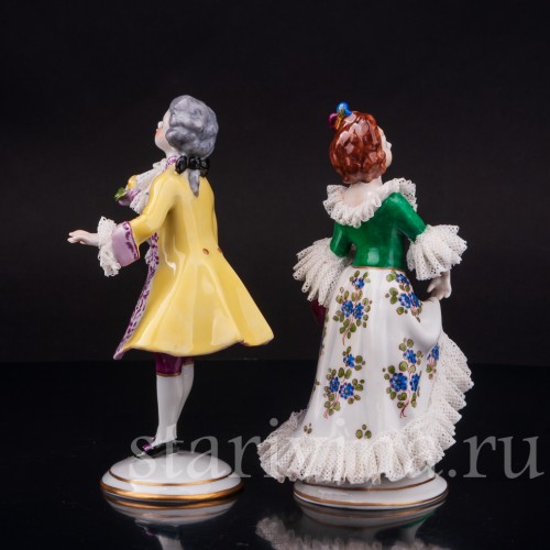 Фарфоровые статуэтки Галантая пара, кружевная, Volkstedt, Германия, вт. пол. 20 в.