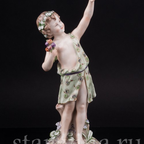 Фарфоровая статуэтка Аллегория весны, малыш с бабочкой, Dressel, Kister & Co, Германия, нач. 20 в.