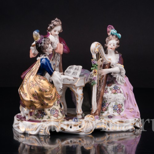 Фарфоровая композиция Музыкальное трио, кружевная миниатюра, Volkstedt, Германия, нач. 20 в.