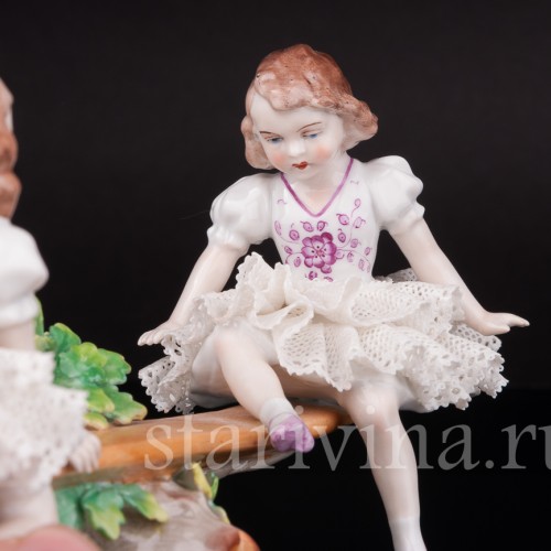 Девочки на качелях, кружевная, Sitzendorf, Германия, сер. 20 в