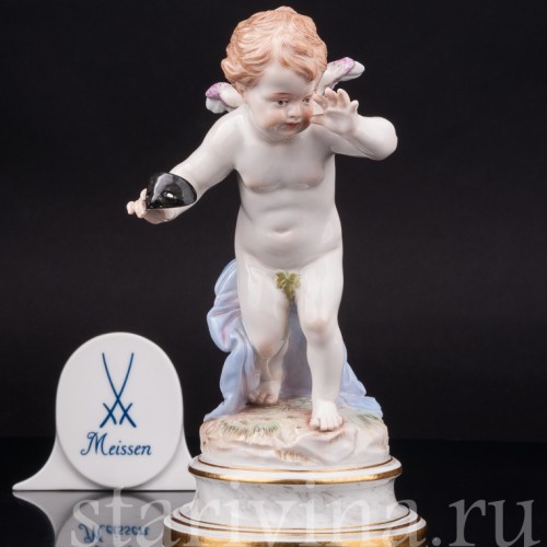 Фарфоровая статуэтка Купид с театральной маской, Meissen, Германия, кон. 19 - нач. 20 вв.