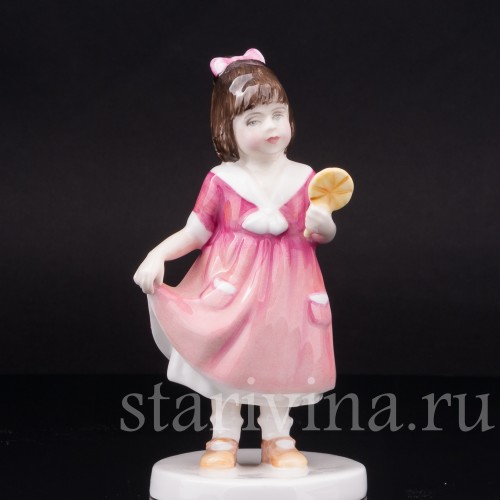 Фигурка из фарфора Девочка с леденцом, Royal Doulton, Великобритания, 1994 г.