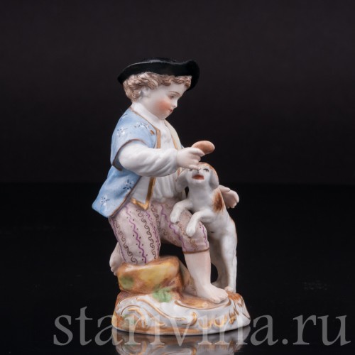 Фигурка из фарфора Мальчик, играющий с собакой, миниатюра, Richard Eckert & Co, Германия, 1906-08 гг.