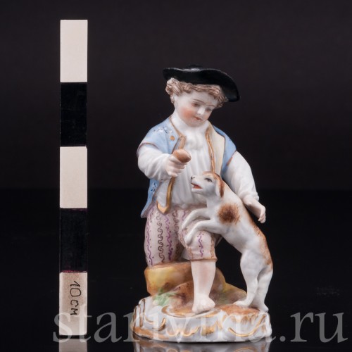 Фигурка из фарфора Мальчик, играющий с собакой, миниатюра, Richard Eckert & Co, Германия, 1906-08 гг.