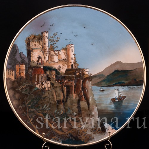 Большое декоративное блюдо Замок на озере, Villeroy & Boch, Германия, 1895 г.