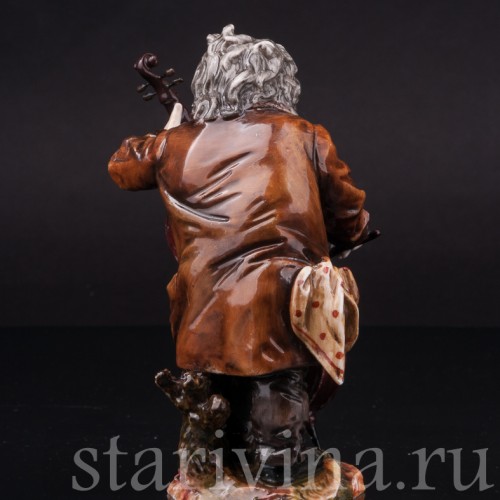 Фигурка из фарфора Музыкант с контрабасом, Дрезден, Германия, нач. 20 в.