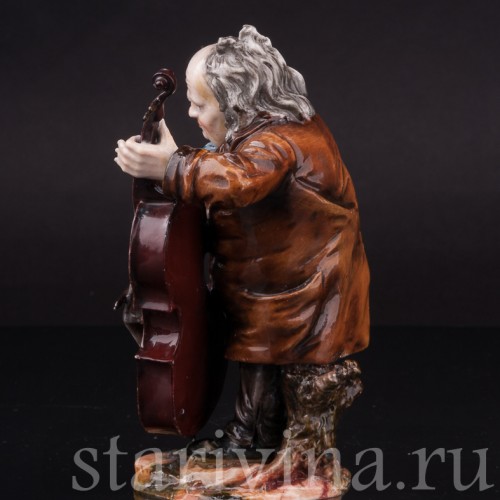 Фигурка из фарфора Музыкант с контрабасом, Дрезден, Германия, нач. 20 в.