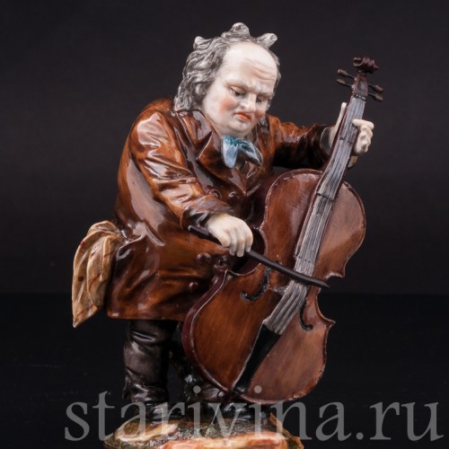 Фигурка из фарфора Музыкант с контрабасом, Дрезден, Германия, нач. 20 в.