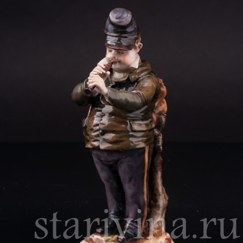 Фигурка из фарфора Музыкант с гобоем, Дрезден, Германия, нач. 20 в.