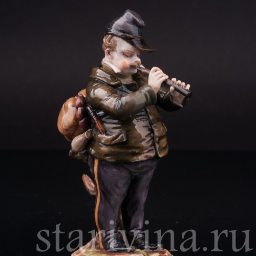 Фигурка из фарфора Музыкант с гобоем, Дрезден, Германия, нач. 20 в.