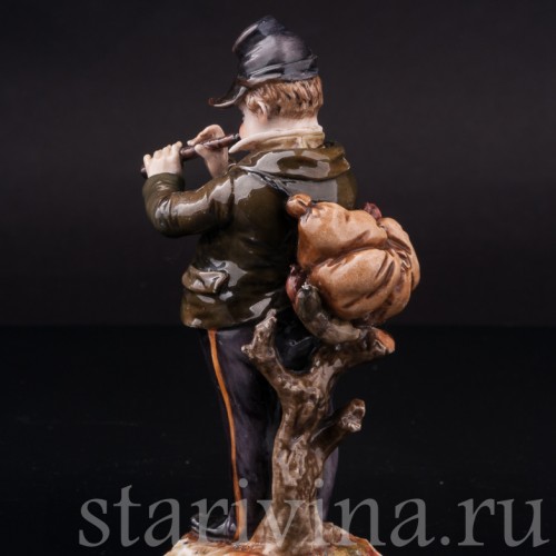 Фигурка из фарфора Музыкант с гобоем, Дрезден, Германия, нач. 20 в.