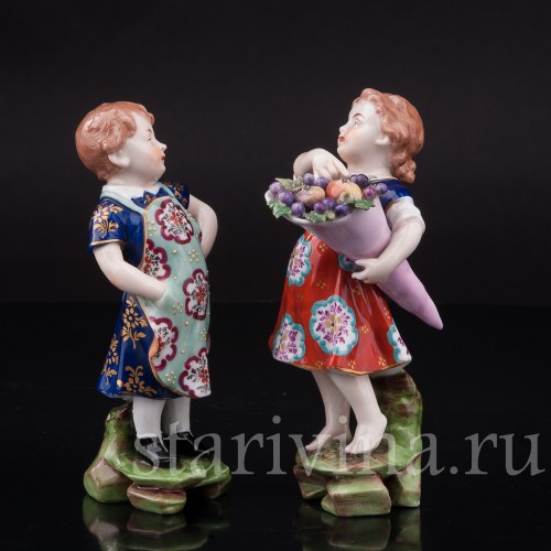 Фарфоровые фигурки Дети с Рогом изобилия, Richard Eckert & Co, Германия, кон. 19 в.