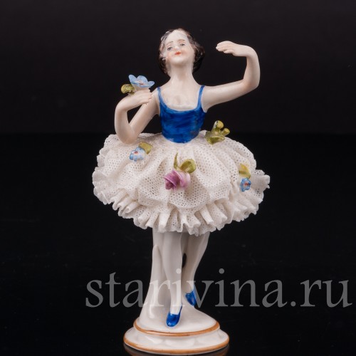 Фарфоровая фигурка Балерина с цветком, кружевная миниатюра, Volkstedt, Германия, вт. пол. 20 в.