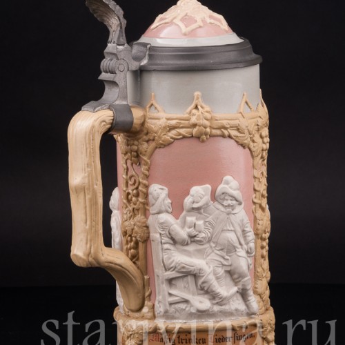 Старинная пивная кружка Сцены в таверне, 1 л, Villeroy & Boch, Германия, 1908 г.