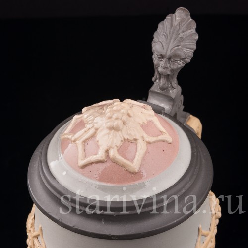 Старинная пивная кружка Сцены в таверне, 1 л, Villeroy & Boch, Германия, 1908 г.