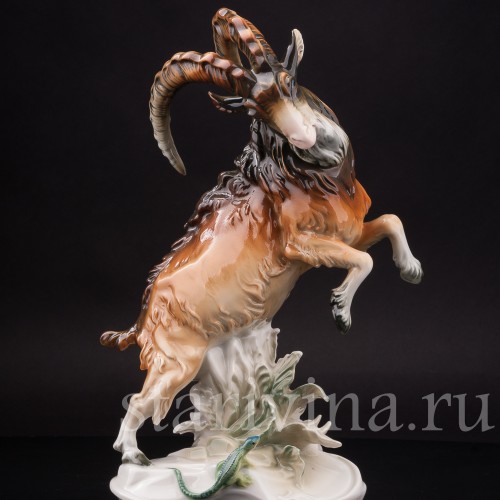 Фарфоровая статуэтка Горный козёл с ящерицей, Karl Ens, Германия, 1920-30 гг.