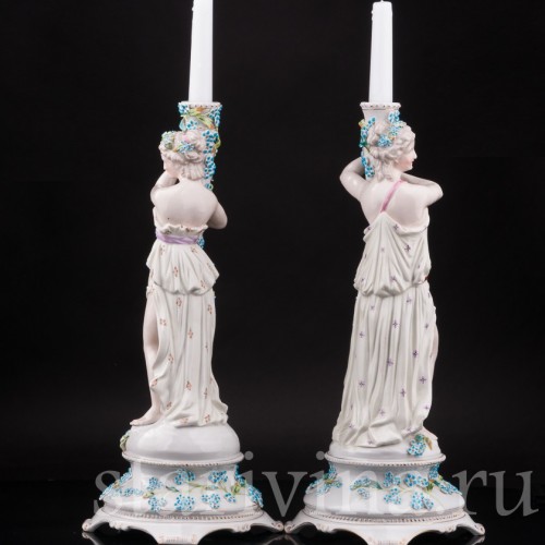 Старинные фарфоровые Два подсвечника с фигурами девушек, Дрезден, Германия, кон. 19 в.