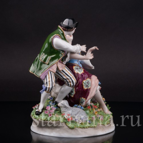 Фарфоровая статуэтка Пасторальная пара, Sitzendorf, Германия, вт. пол. 20 века.