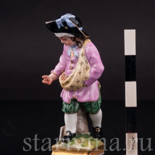 Фигурка из фарфора Мальчик-сеятель (Телец), KPM, Германия, сер. 20 в.